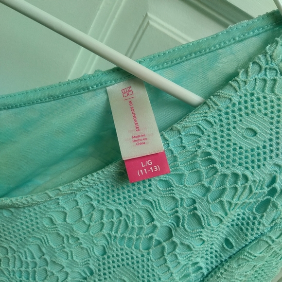 Juniors Dress - Picture 4 of 7